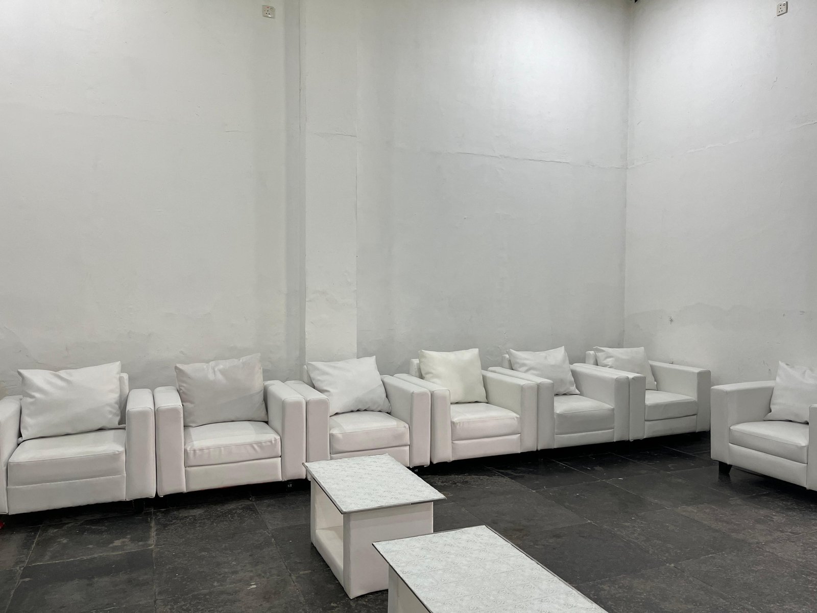 Gambar: Sewa Sofa Sekitar di BSD Plaza – BSD City Jaminan Kualitas 2025