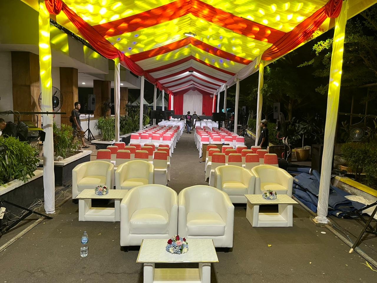 Gambar: Sewa Sofa Sekitar di The Jungle Mall (Area The Jungle Waterpark) Bogor Jaminan Kualitas 2025