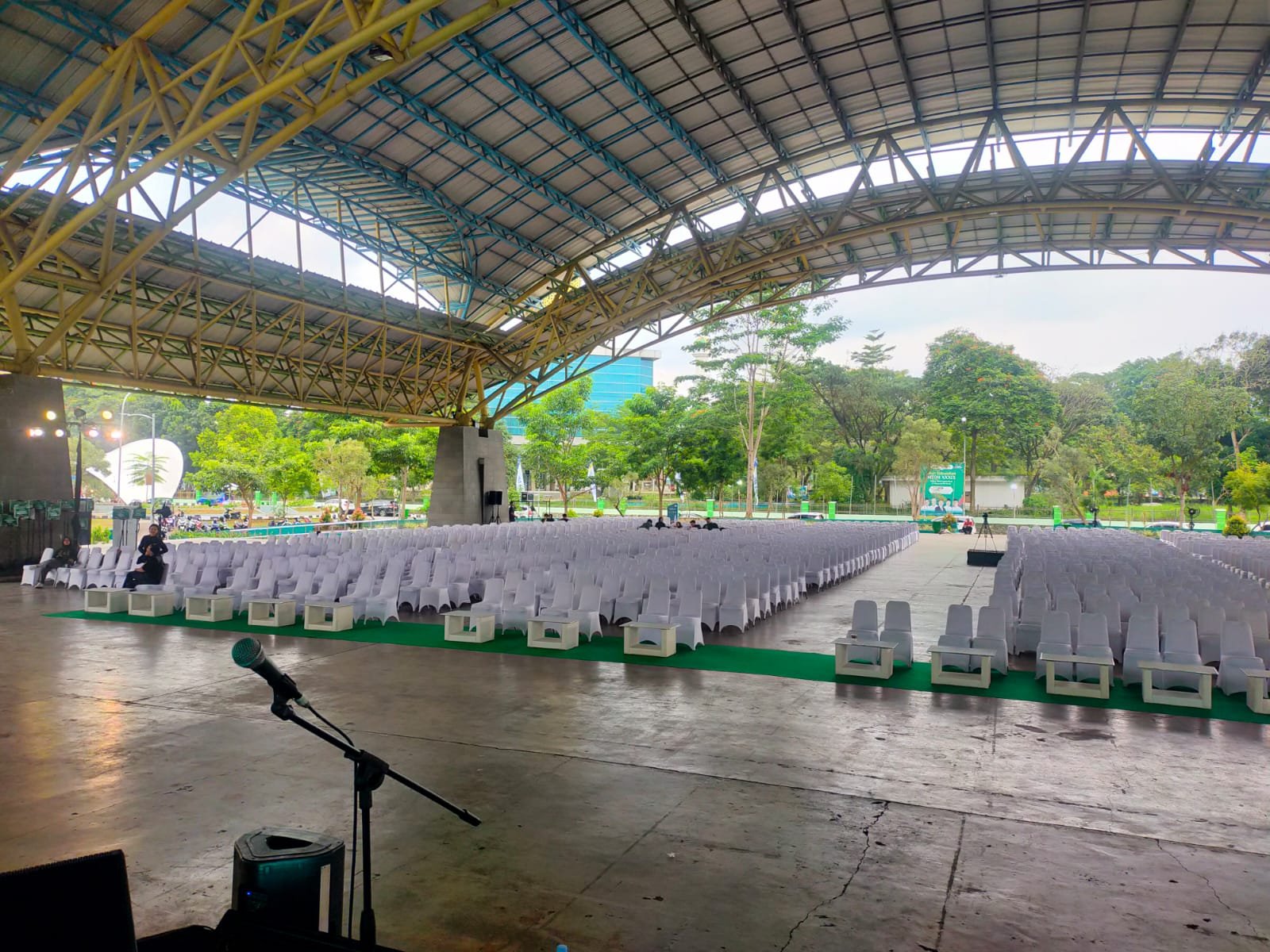 Sewa Kursi Sekitar di The Tribrata — Dharmawangsa Jaminan Kualitas 2025