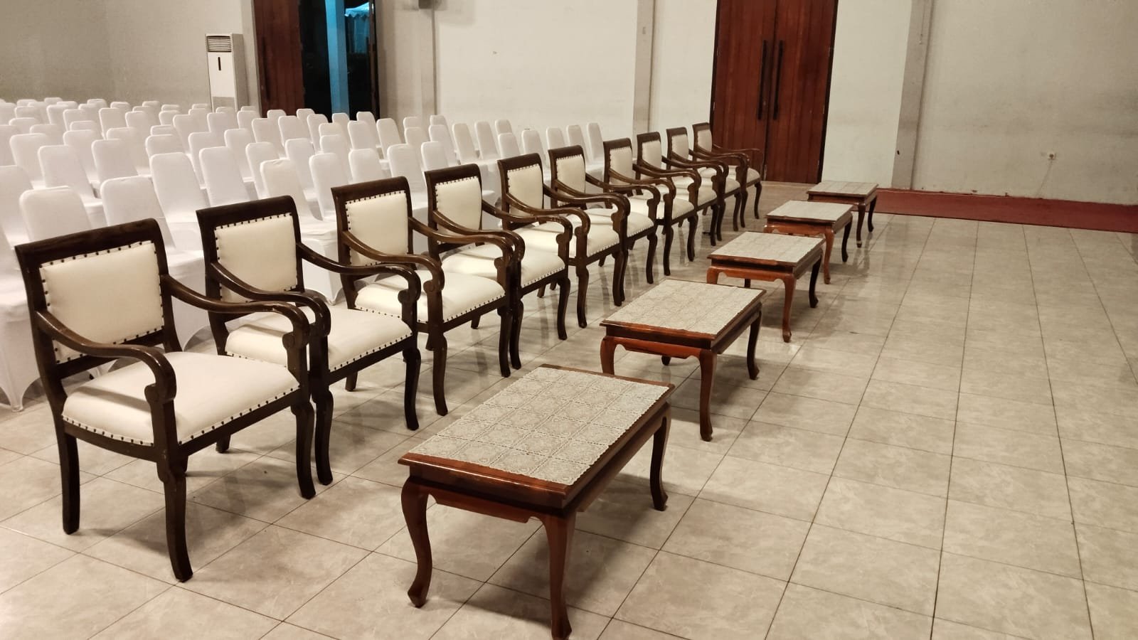 Gambar: Sewa Kursi di Cengkareng Jakarta Barat – Rental Jabodetabek