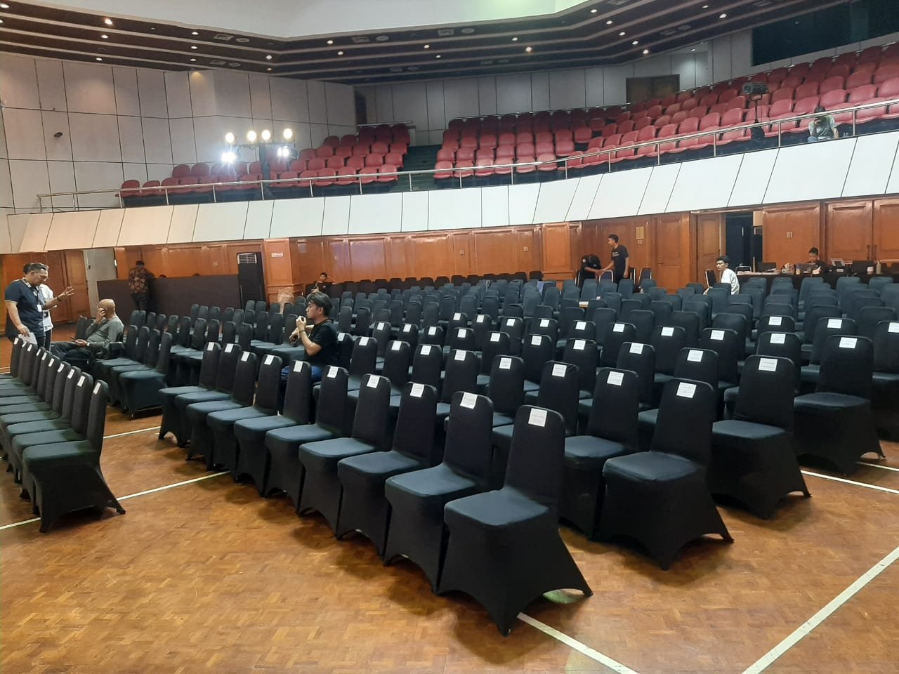 Gambar: Sewa Kursi di Megamendung Bogor – Rental Jabodetabek
