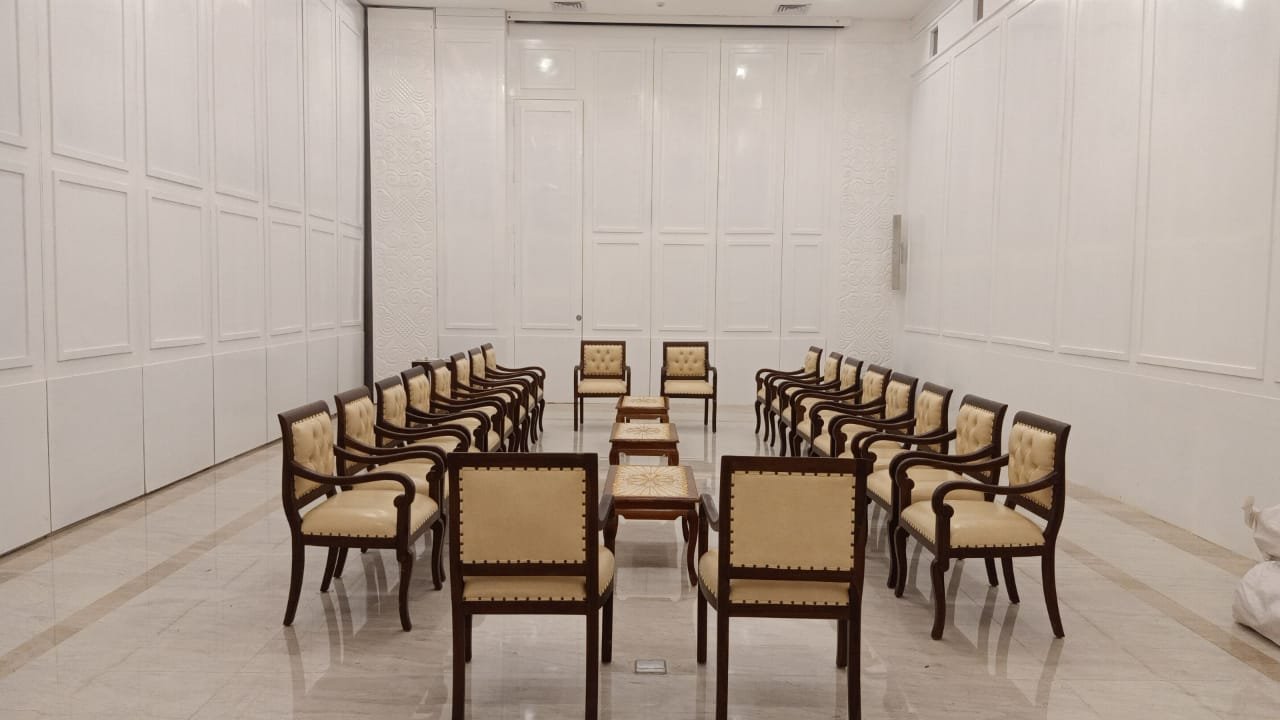 Gambar: Sewa Kursi di Ritz-Carlton Pacific Place – Jakarta Selatan | Rental Jabodetabek