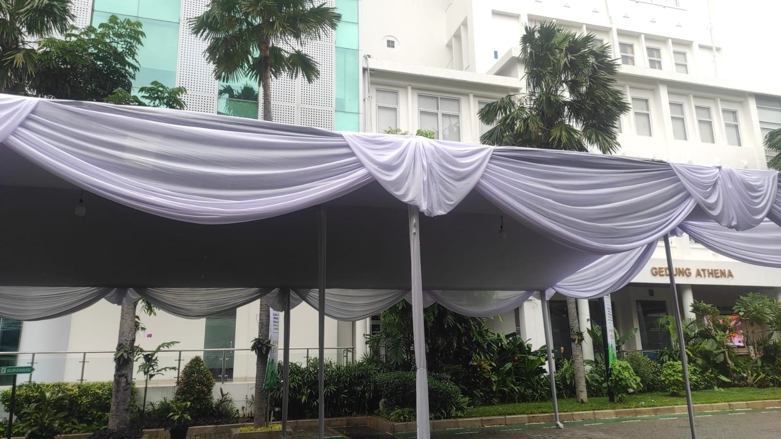 Sewa Tenda di Pondok Aren Tangerang Selatan | Rental Jabodetabek by Gaharu Production