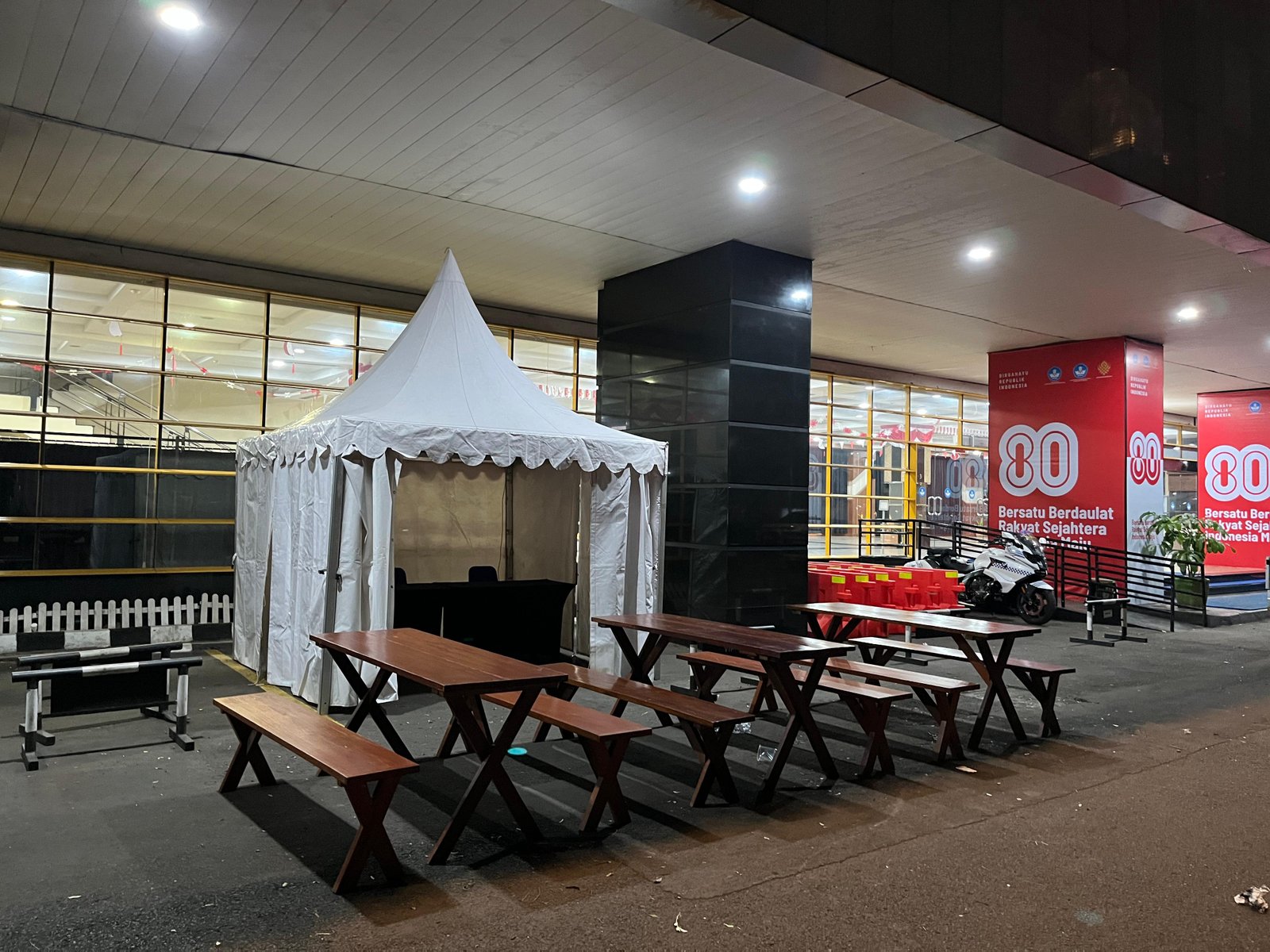 Sewa Tenda di Pondokgede Bekasi | Rental Jabodetabek by Gaharu Production