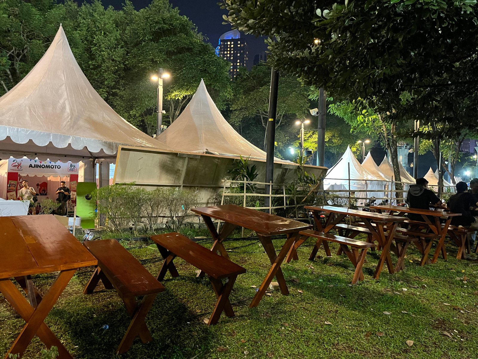 Gambar: Sewa Kursi & Meja Taman Set Villa & Resort Area Puncak — Bogor | Rental Jabodetabek by Gaharu Production