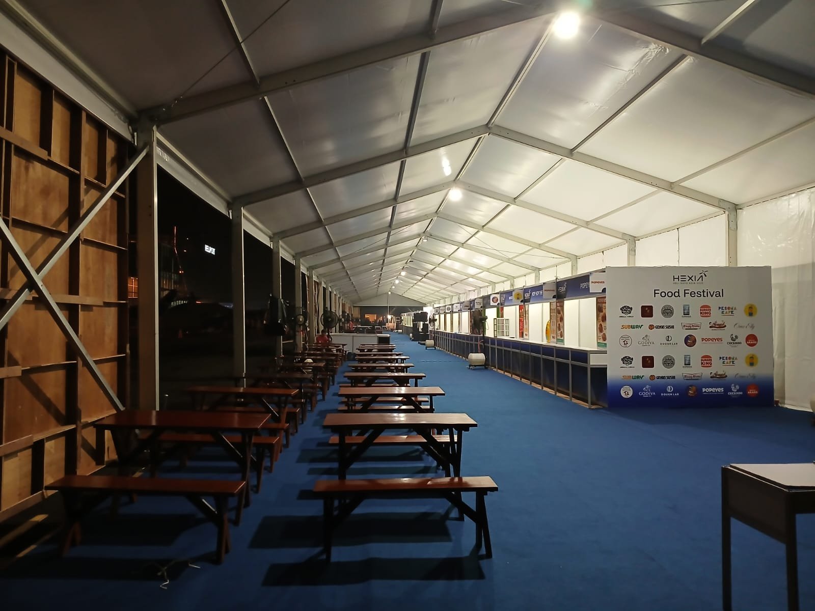 Gambar: Sewa Kursi & Meja Taman Set Le Méridien Jakarta – Thamrin