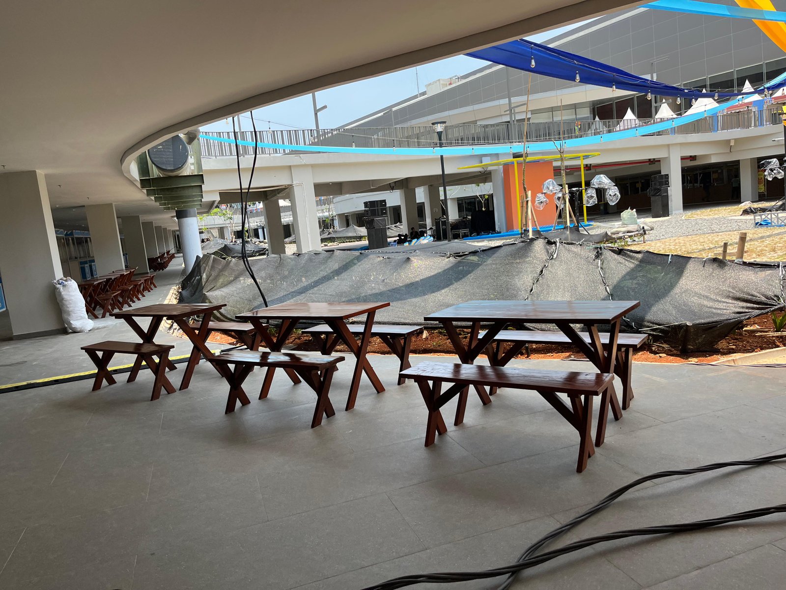 Gambar: Sewa Kursi & Meja Taman Set Usmar Ismail Hall – Kuningan